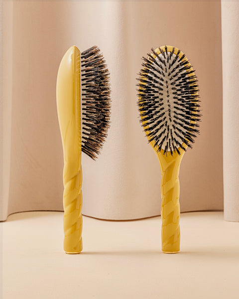 THE RIGHT BRUSH No. 1 - Saffron Yellow